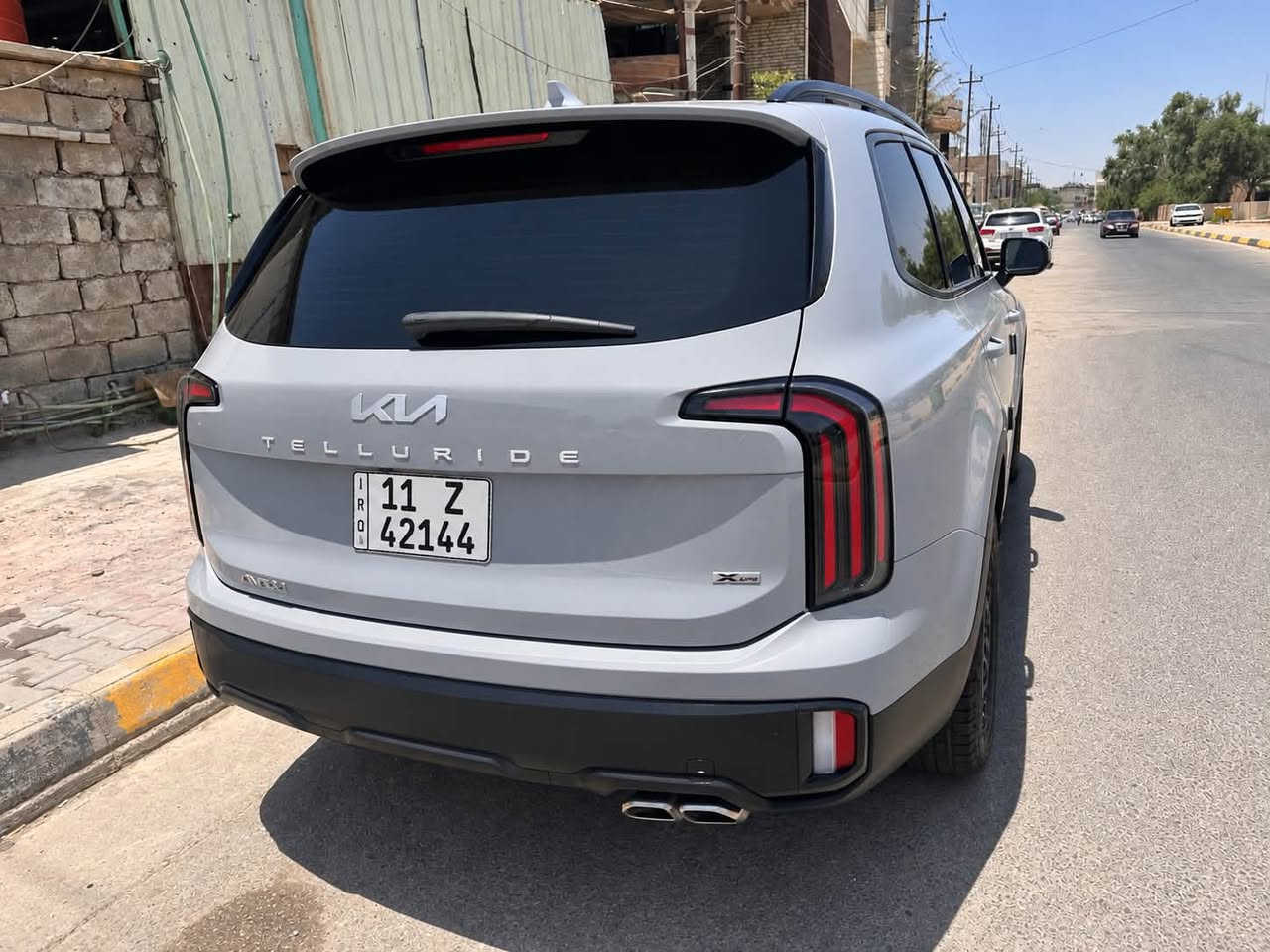 أعلى فئة ومواصفات كيا تيلورايد فئة SX

موديل 2024 برستيج اكس برو 

فول مواصفات للاخير  

رقم بغداد انكليزي

كيا تيلورايد فئه sx xpro prestige

محرك 6 سلندر 3800 

ويل كب حجم ٢٠ اطار نقشة خشنة  

كامرات 5 محيطية مراية داخلية كامرة 

سقف اسود شامو كنتارا 

بصمة ابواب امامية  

وبصمة تشغيل وتشغيل عن بعد

لايتات زينون عالي ناصي عدستين 

اشارة في المرايا الجانبية مع حساسات الاجتياز 

مصابيح ترحيب في مقابض الابواب 

ترحيب بالمرايا 

رادار امامي تفاعلي للتوقف 

التلقائي امامي خلفي وجانبي 

السيارة فتحتين سقف 

حساسات امامي خلفي

غرفة السيارة جلد نابا جملي نقشة خياط 

تحكم كهربائي متكامل لمقاعد  المقدمة 

المقاعد الامامية  و الخلفية تدفئة وتبريد  

شاشة دشبول كبيرة لمجموعة 

من الايعازات والضبط

بردات اصلية للابواب الخلفية 

مقاعد وسطية تطوى كهربائيا ويدوية الفتح 

انارة ليزرية محيطية متعددة الالوان لأنارة دواخل السيارة 

مرايا جانبية شفط كهرباء 

خاصية تحديد المسار والتنبيه عند الخروج من المسار 

المقعد الوسطي منفصل  VIP

تبريد السيارة 3 قطع 

تحكم ستيرن جهتين متعدد الايعازات 

وضعيات القيادة عدد 5 

تنبيه بالارتجاج في المقود عند الخروج من المسار او عند الرجوع 

كشن السائق مساج وذاكرة 

جنطة كهرباء فتح واغلاق 

ستيرن تدفئة  

وضعيات قيادة + 4x4

اوتو هولد + اوتو ستوب 

تحديد مسار الي + مثبت سرعة 

تبريد خلفي منفصل 

شاحن واير ليس 

منافذ شحن بالكشنات وبالخلف 

سستم صوت هارمن كاردن 

السياره بنيد والجاملغ الايمن فقط 
السيارة حرة و بأسمي

للاستفسار الاتصال  *********** 
مكاني كربلاء

السعر 320 ورقة
