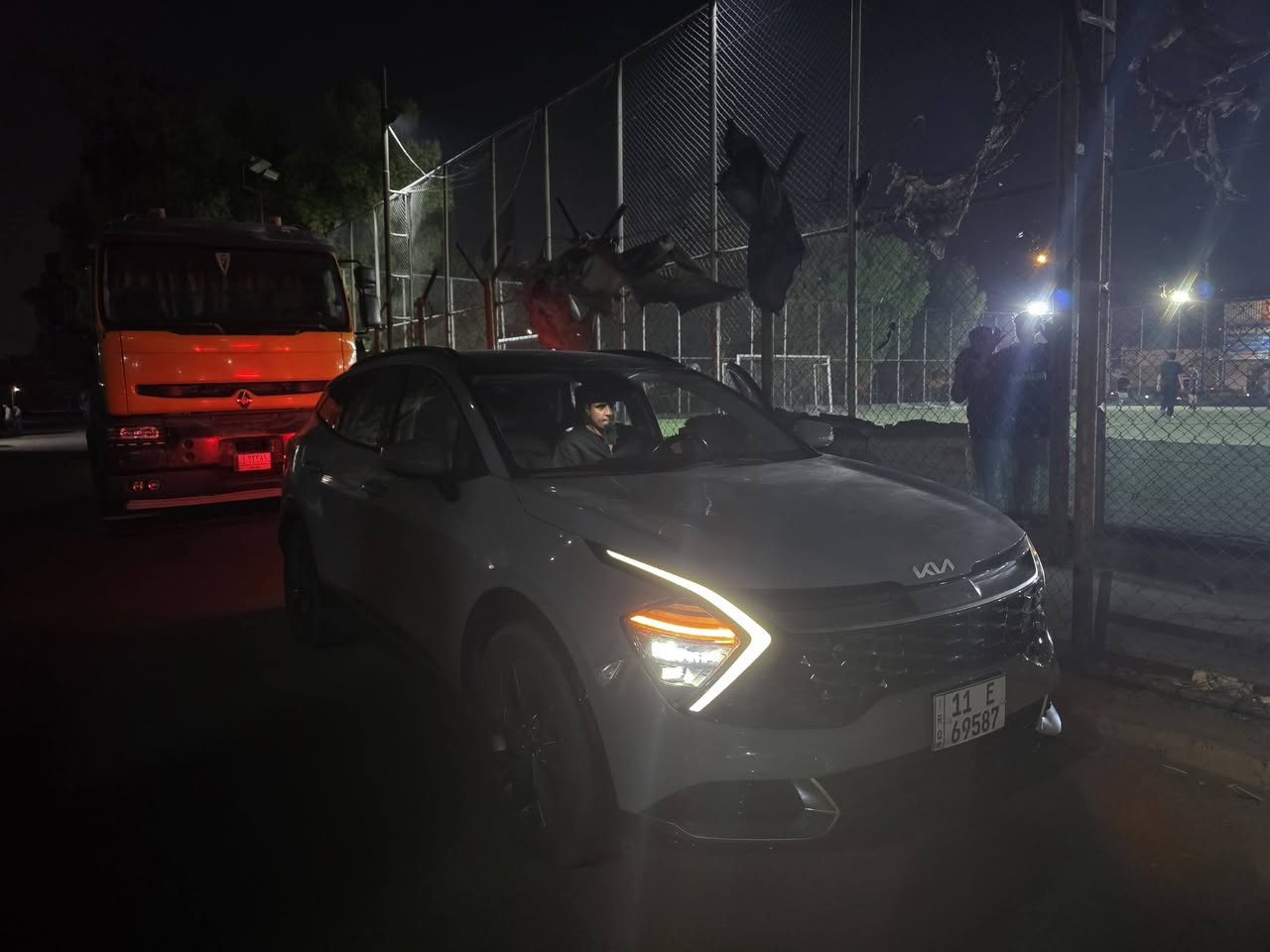 سلام عليكم سبورتج 2024وراد امريكي فولل مواصفات للاخير ماعده التبريد بالكشنات بنوراما وكشنات خزن ميموري وجنطه كهربائيه و بلاك السياره تبريد ثلج محرك GDI2500بانزين اشاير لد لايت امامي عدسه بلادي وبكلايت لد واشاير لد  مواصفاته متخلص بيها هاي الطخه من امريكا مامسوينها بعدها وجامه بكلايت للاستفسار ***********
