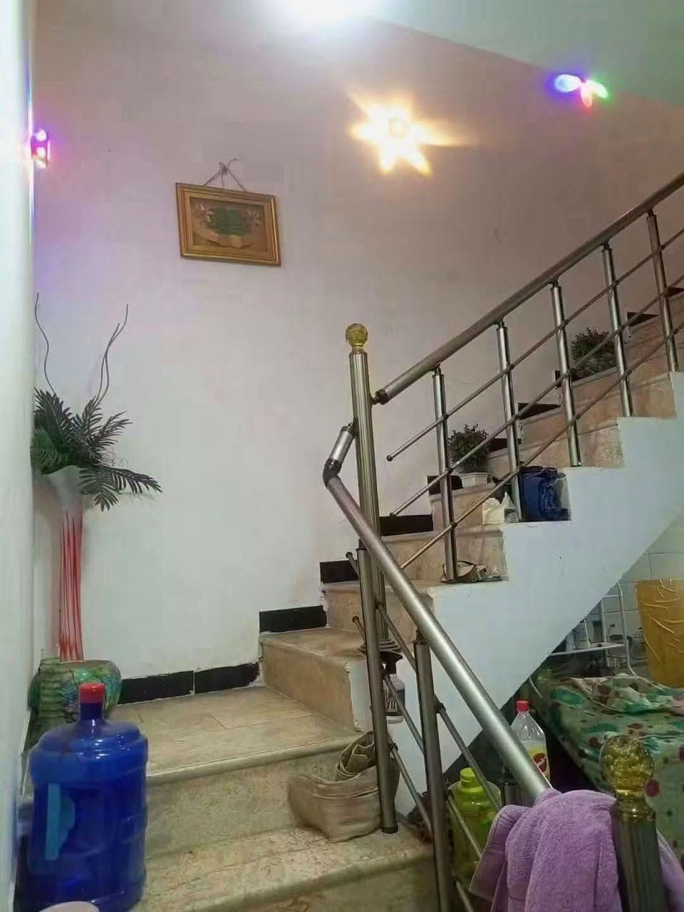 دار ٧٥ • ٤ غرف • حي الجهاد