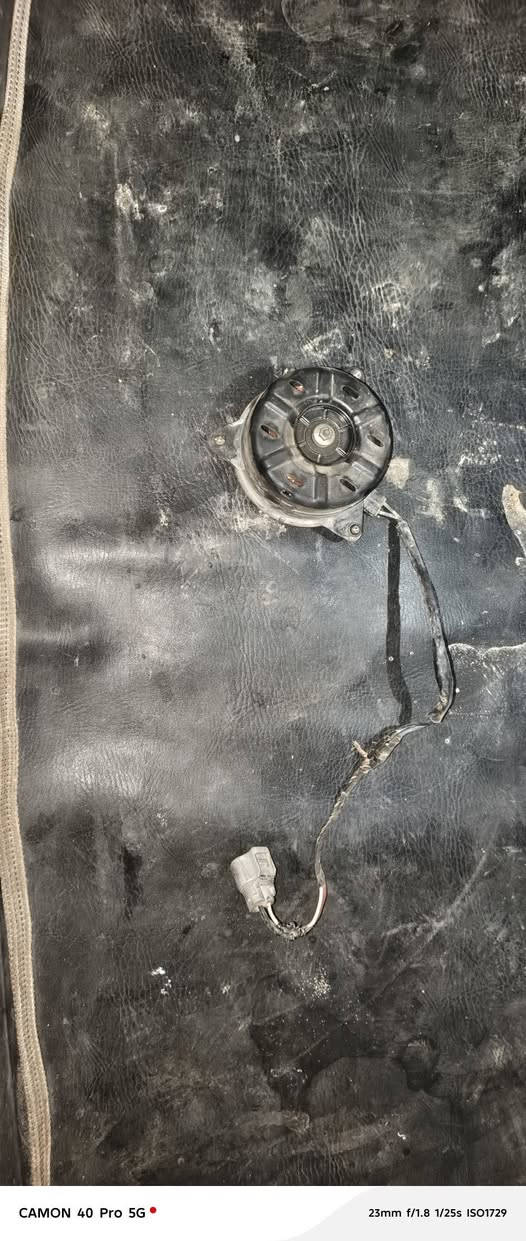 قيم وأخذ بمايرضي الله الماطور بدلته وطلع عندي الكتف عاطل يعني شغال شرط إذا بي مشكله رجعه واني خادم سعره ١٠زوج الخزانات ب١٠ ضوء الداخلي ١٠مال ١٣
قبق السكن مال الجنطه ٥ مكاني داخل كركوك ***********
