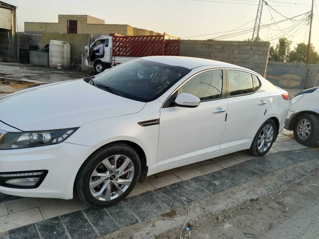 سلام عليكم اخوان أوبتما 2012 خليجي رقم بغداد دولي بسمي فول مواصفات عده الفتحه مكينه 2400كفاله تنقيص وتبخير والسونار كدامكم السعر124وبيهه مجال بسيط للستفسار ***********
