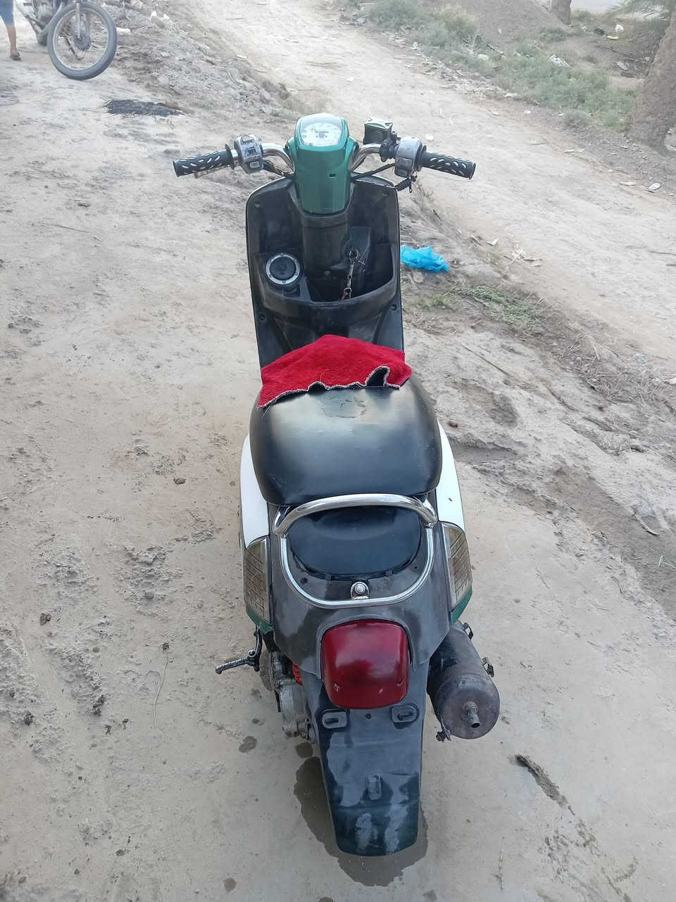 بوليس • حيل نظيف • طوريج طبر