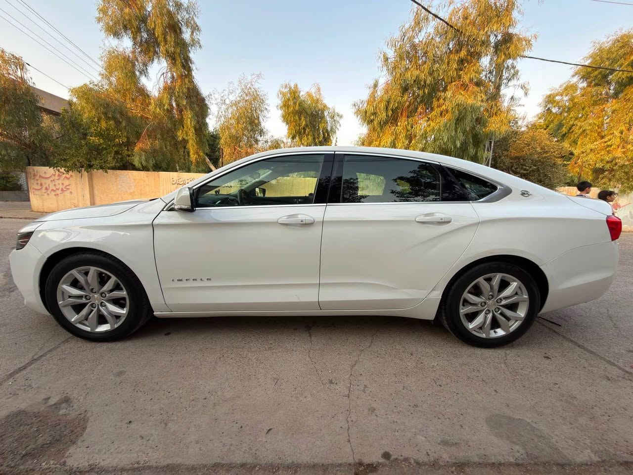 شوفرليت أمبالا وارد أمريكي لون أبيظ  ثلجي مواصفات LT محرك 6 سلندر V6 VVT 3.5 مواصفات ألسيارة معروفة 
تشغيل بصمة
شغال عن بعد
بيبان بصمة
هندبريك بصمة
دشبول قاصة
كشنات كهربأئي
ويل كروم 18
تحديد سرعه شغال
تبريد قطعتين
سيارة ماشي 120 mil
ظرر السيارة قطعه واحد جاملغ سايق امامي
سيارة جاهزة من كول نواحي كهربايات تايرات تخم جديد شادين تبريد ثلج سيارة سنوية جديد لحد 2018 دفتر بانزين بيها سيارة شرط تحويل
مكان السيارة كركوك سعرالبيع (110$)بي مجال
***********
*********** كركوك, العراق
