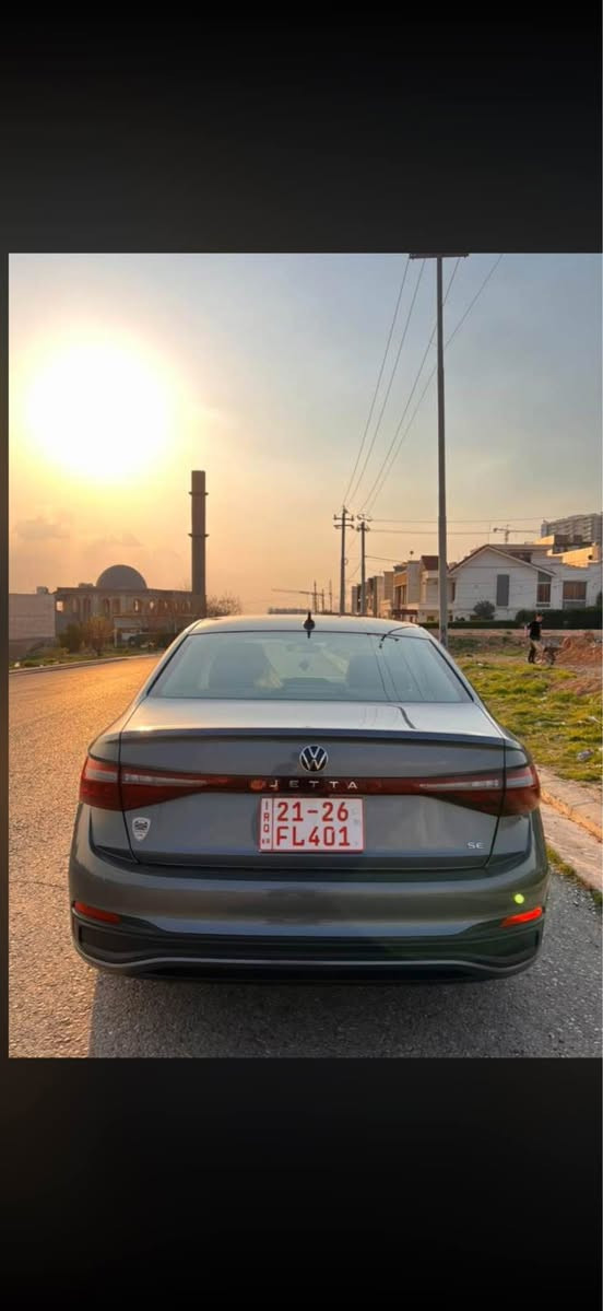 Volgswagen jetta SE 2025 
Se be panorama shaghal basma kushen jld kushen hetar sayaraka raqama jaheza bas bonete sbuxa be zhore erbag sukan u shane taqya be zhore bawaba radeta radar hamue beladya 23,000 km roeshtya 
S3re 165 waraqa u majalake kame tedaya 
3vwex7bu4sm030951
Shwen hawler
*********** أربيل, العراق
