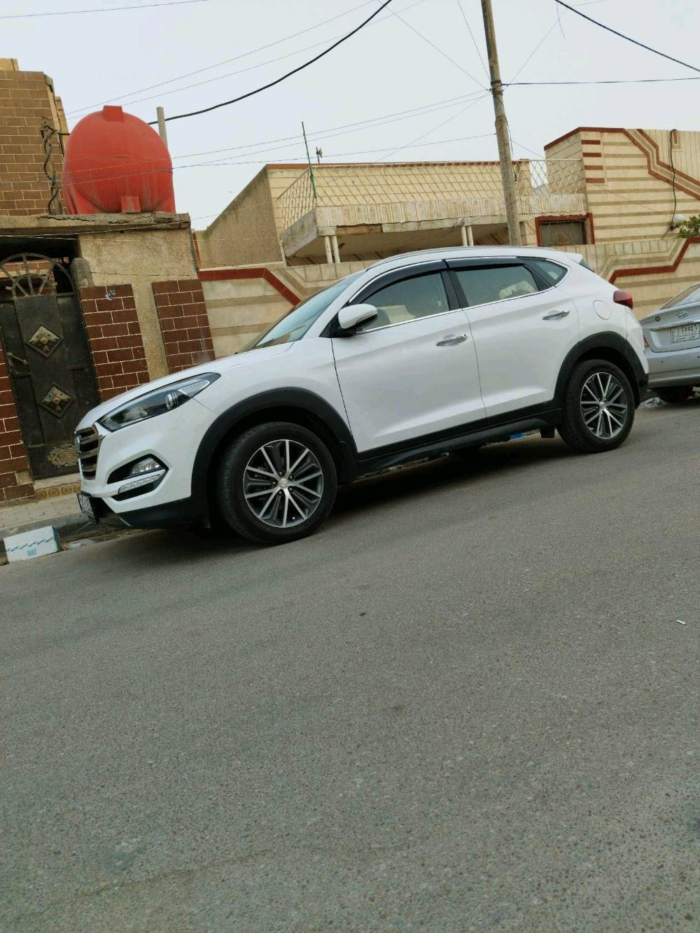 توكسان 2017خليجي رقم سليمانيه بسمي محرك 2000بيه منضومه غاز السياره صبغ عام اثر تجيه السعر 118وبيه مجال ***********