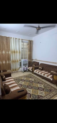 الدار لبيع المساحه 100الرقم 07740600441