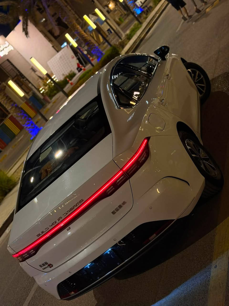 السلام عليكم 
للبيع byd دستروير 2025
كفاله لا صبغ لا تبديل لا حار لا بارد
عدا شخط ورصعه بسيطات صغار
ماشيه 29 الف جديده بمعنى الكلمه مابيها نقص برغي
رقم بغداد جديد هزه وسنويه جديده تحويل مباشر
مكاني بغداد الغزاليه او حي الجامعه
السعر 18،750 - 18 مليون و 750 الف وبي مجال للشراي 
للاستفسار  هـ - ***********
