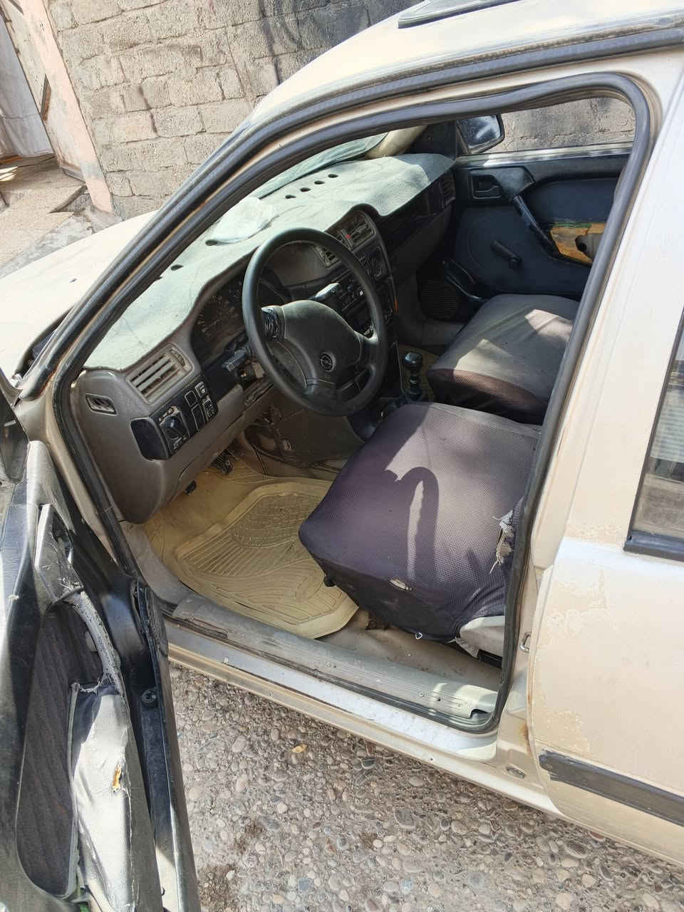فکترا مۆدیل 90حەجم 20سەنەویە  اولیاتە   خاونی لە موسلە  من بەاولیات  ای فرۆشم
لێدانی نیە  هەمو  گیانی  بەشەرتە  سبوغی نیە   لێدانی نیە  تنها  مینەی  دوکەلی هەیە ماباقی هەموی بەشەرت نرخ 15مجال  شوێن روفیە  ***********
