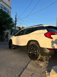 تيران • ٢٠٢١ • أبيض