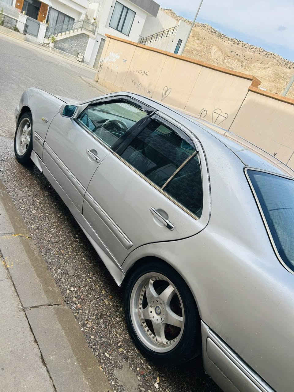 مرسيدس • موديل 2000 • ABS