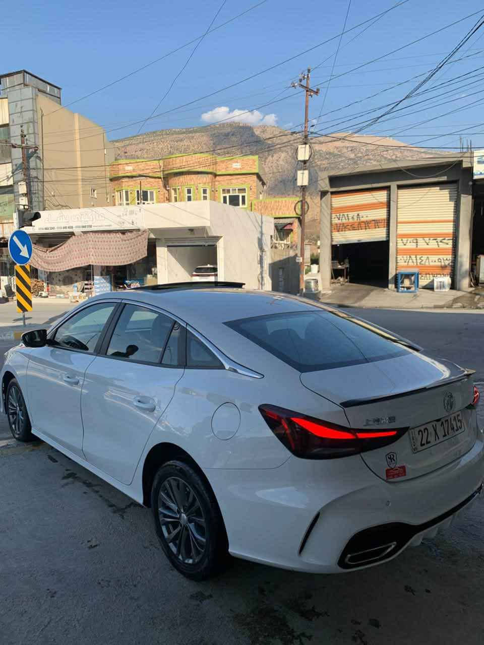 Mg gt  2025 💥
38000 km   ڕۆیشتن
بێ بۆیاخ نەرمەتەرزەیەکی زۆرخەفیف ➯
سێ قۆپی هەیە بێ بۆیاخ دیاریم کردیە بەزیادەوە
نمونە لەتونوتۆڵی وخاوێنی ➯
گێڕومەکینەوکارەبایی بەشەرتە ✔
***********
*********** سوران, أربيل

