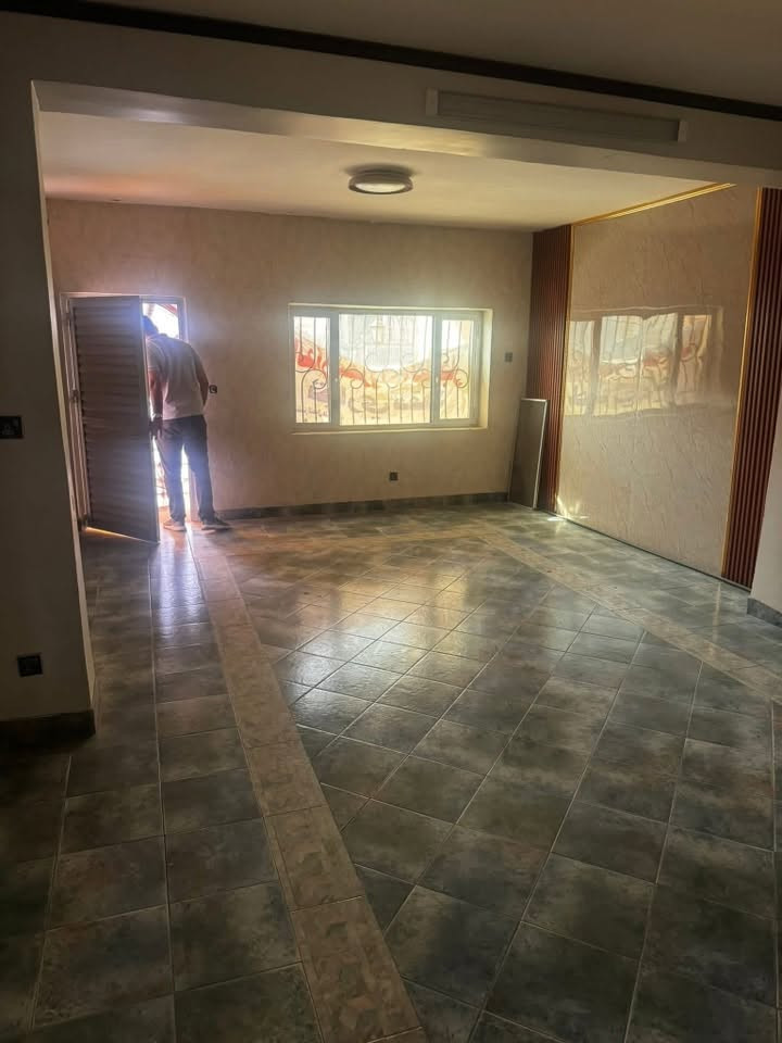 للايـجـار 🏡 في الكرادة 

عنوان العقار 📍الكرادة شارع 62 

🔶 المساحة 200  متر

يحتوي على كراج وحديقة و غرف نوم عدد  3  و صحيات ✔️

عنوان الشركة - عرصات الهندية قرب فندق بلوم 

مهندس اسامة *********** 

‎‏‎‏‎زبائننا الكرام بِكُم نَرتقي ونَتشرف بزيارتِكم ونَفتخر بخِدمتِك
