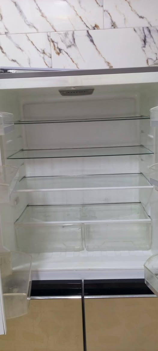 السلام عليكم
 ثلاجه البيع
 بيها خلل بل الماطور
 السعر 300 الف 
 العنوان بغداد الزعفرانيه
الرقم للتواصل ***********
