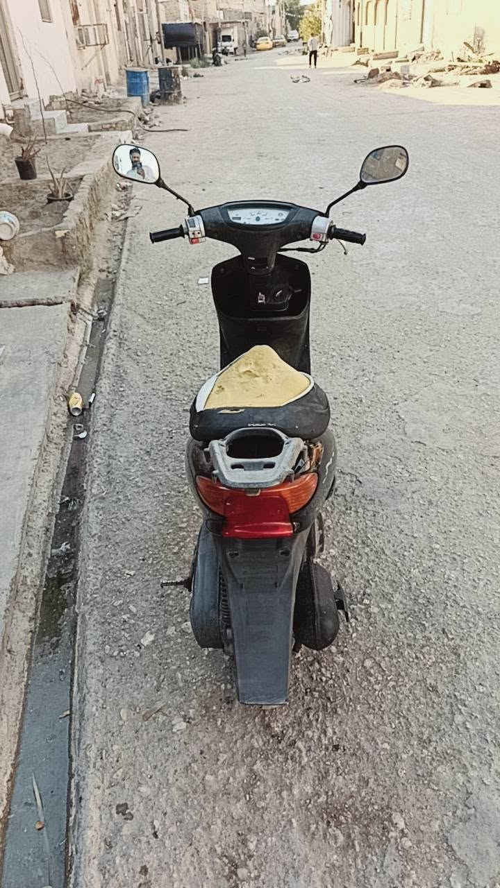 للبيع دراجه عصفوري دراجه نضيفه شوفت عينك دراجه مفتوحة بوش وبستم كص لصلي سعرها 425 وبيها مجال *********** ملاحضه سلف هندر شغاله لباتري شويه بيضعف

