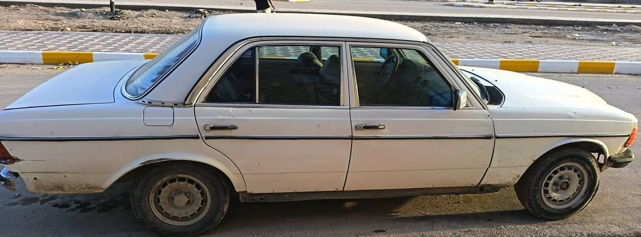 مارسيدس ابو جحيل للبيع موديل 84 رقم كربلاء السعر 25 وبيه مجال الناصريه سوق الشيوخ
***********
