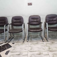 ستيل + جلد .. نظافه وسط ال4 ب 75 الف قفل 07723061493