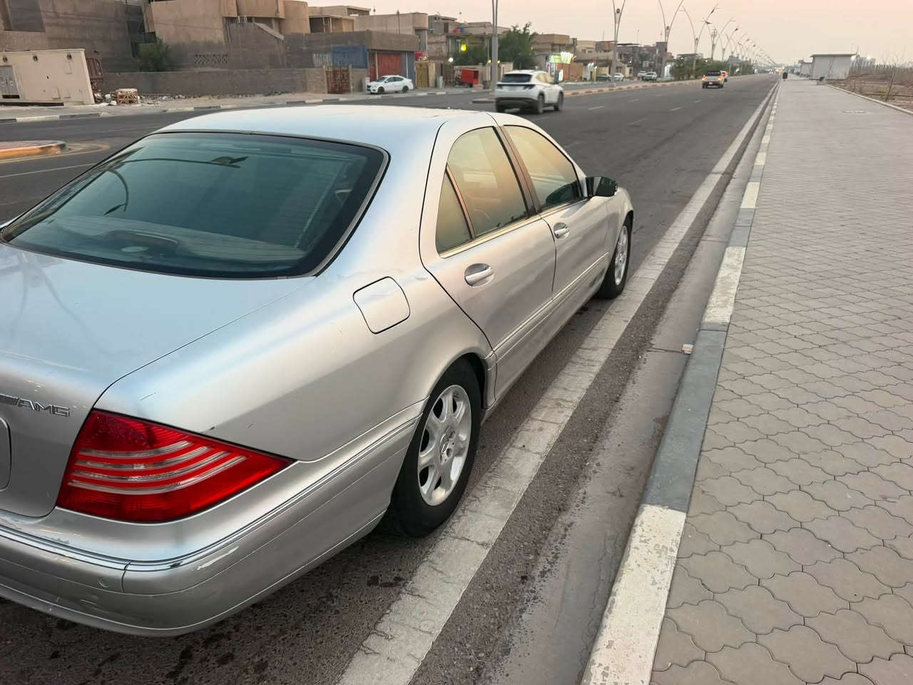 السلام عليكم
‏Mercedes-Benz 
‏S-320
-------------------------------------
#رقم الهاتف : ***********
مكان السياره / البصره الزبير
السعر 85وبيها مجال قليل
------------------------------------
سلام عليكم 
  للبيع والمراوس مرسيدس غواصة موديل 2000اصل حجم 320 رقم بصره اصولي بأسمي  
مواصفات
1_ بصمة⁩
2_محرك+كير مكفولات ⁦⚔️⁩
4_كروز سرعة🔒 
5_ سلايد رؤف طكتين  ⁦⚔️⁩
6_مراية داخلية+جانبة عاكسة ⁦🔍
8_ ستيرن كهرباء ⁦🖥️⁩
9_ كشنات جلد كهرباء 
11_ كشنات خزن ميموري 3 وضعيات  
14_شاشة اعطال💬
15_داخل جلد اسود
16_لايت زينون💡
17_تحكم استيرن 
19_سيستم ايرباكا
