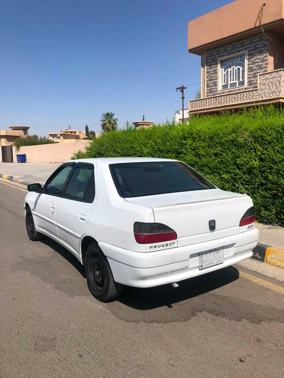 سلام عليكم (للبيع)
بيجو 306 موديل 2003 رقم نينوى حرة مكانها الموصل 
سيارة جاهزة طخم باتري كلو جديد  بيها اثر بخار ومعجون بنهاية البوند موضح ب الصور 
تبريد ثلج ❄️ 
سعرها 58 
للأستفسار ***********
