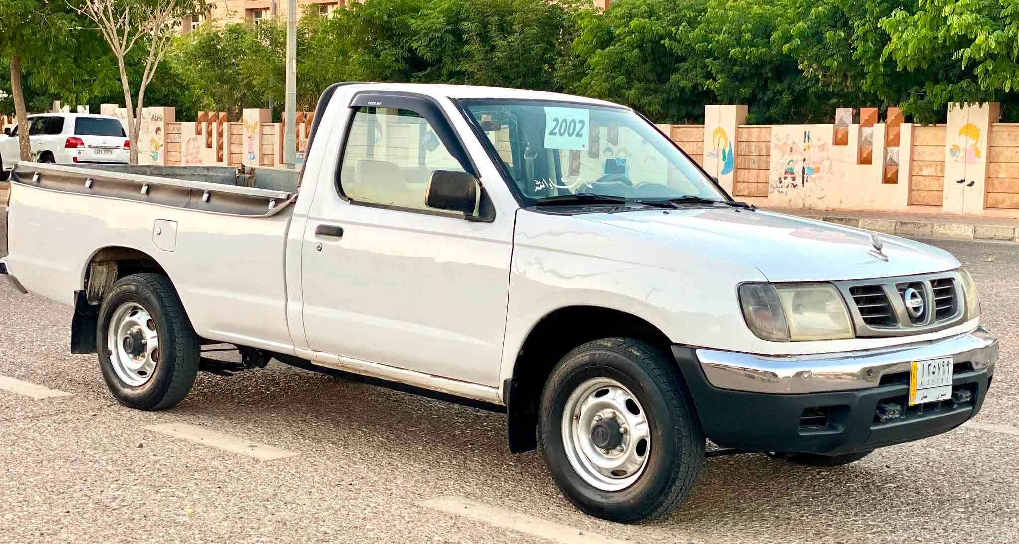 *********** 

نیسان تاك تحويل اصولي 2002 تەبرید و پاوەر 
تەحویلی اصڵی 
پێش و پشت و شانەکانی کەپسە 
دەعم و لێدراوی نیە 
پەڵە پەڵە بۆیاخی هەڵیداوە و بۆیاغ کراوە 
چوار تایەی تازە 
گێڕ و مەکینەی بەشەرتە 
تەبریتی بەشەرتە 
کارەبای و شانسی و اکسل بەشەرت 
سەیارەی ناو ئیشە و ماڵی دۆستە 
هەموو گیانی بەشەرت 
بەشەرتی تەحویل و پەنجە مۆر دەیفرۆشم وەکالە ناکەم 
نرخی / 80 و مەجالێکی برایانە 
ناونیشان / کەلار 
موبایل  /  ***********
Hawta Dalo

نص مكتوب في الصور:
- 2002
