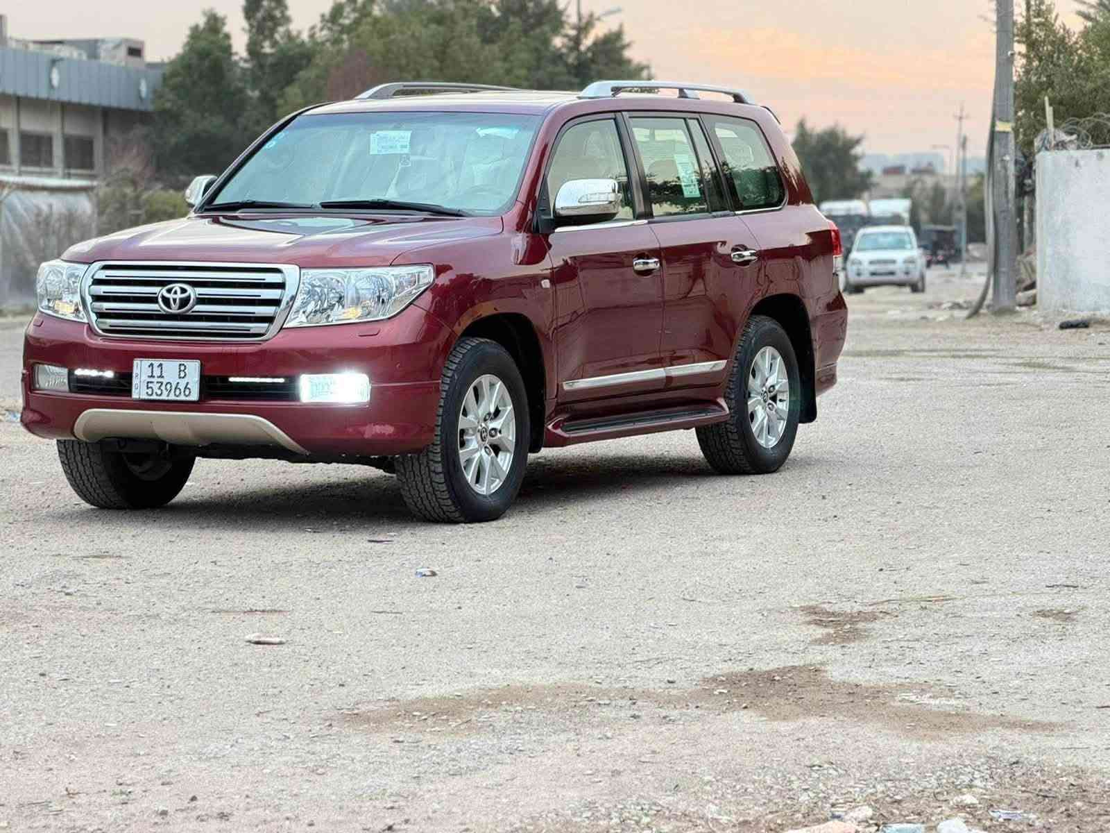 سلام عليكم
لاندكروز مديل ٢٠٠٩ كفاله جديده ماشيه 

 ٢٠٠  مكفوله فقط بارد بلباب كد اشبر بلباب  باقي كفاله

كير مكينه شرط تخم تاير تحويل ثاني يوم مكان سياره السماوه المركز  السعر ٢٧٠ بيه مجال 

لاتصال ***********
