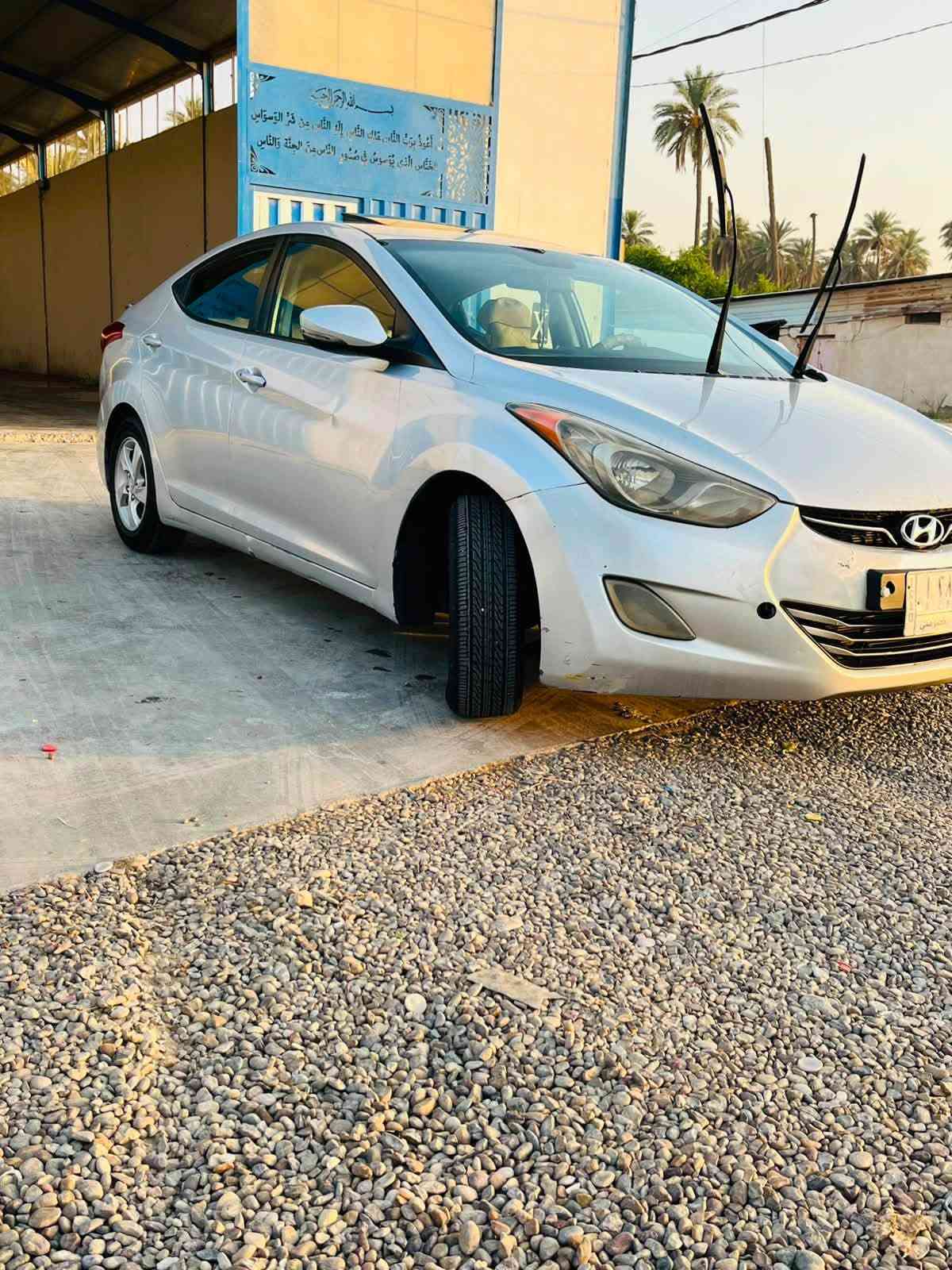 مكلف بالنشر
للبيع النترا 2012 امريكي 
مكينه 2000 دوش السياره فول خنك فتحه بصمه شاشه مابيه اي نقص كير محرك حداديه تبريد خير من الله الضرر فقط جاملغ امامي ايسر بدون دواخل الباقي كله كفاله السياره كله ليبل واحد بااسمي السعر 105 وبيه مجال 
العنوان كربلاء الحسينيه ***********
