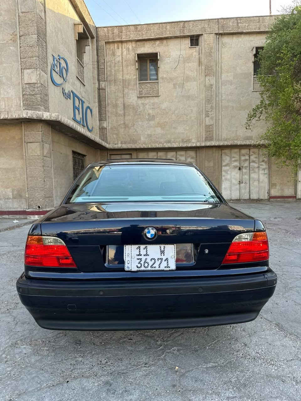 سلام عليكم ورحمة الله وبركاته 
حبايبي الغوالي وينه ليدور ناشف 
خفاش حجم 730  8 سلندر مسكر 
موديل سياره 95 محدثة بل كامل 2000
سياره اول صبغه اله موصفات سياره 
تحكم جهتين سلايت جام طكتين صاج 
شاشه كامره حساسات امامي وخلفي 
برده خلفيه كهرباء كشات كهرباء تبريد 
قطعتين ثلج منضومه كامله بريفيا منضومه 
لايت بل كامل حته زرع عدسات سورات زراك لايت 
تخم تاير جديد ويل كب جديد قبل سبوع صدر امامي 
وخلفي جعمقت ستيرن كهرباء رقم بغداد الدولي بسمي 
سياره هزه جديده سياره ناشفه وبل خير ع ياخذه 
بيع او مراوس حسب القناعه مكان السياره بغداد 
الكراده الاستفسار اكثر الخاص مفتوح او هاذا 
رقمي ***********

