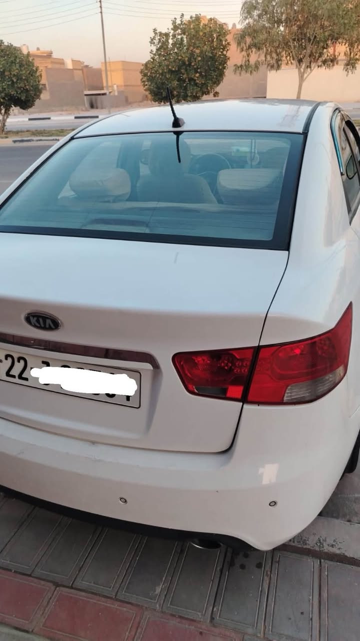 السلام عليكم 
كيه سيراتو للبيع موديل ٢٠١٣
رقم اربيل 
سياره فول من عدا الفتحه 
مكفوله من جميع النواحي 
مكينه جديده 
حداديه جديده 
تبريد شغال 
مابيه اي نقص مال جناي 
الرقم للتواصل  :‭***********‬
العنوان :كربلاء

