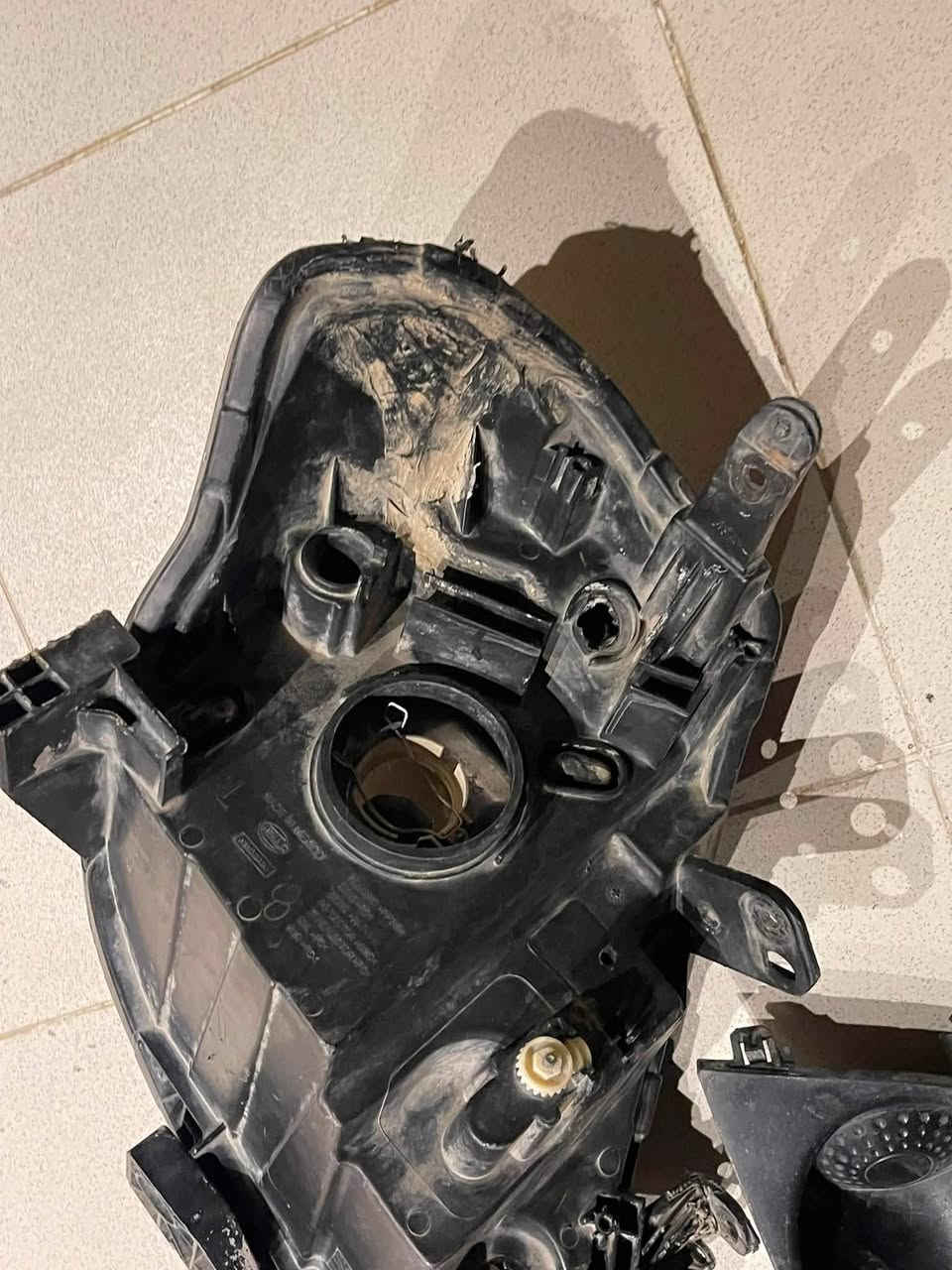 السلام عليكم غراض سني للبيع مكاني بغداد السيديه الايتات نضيفاتولقباقه هم نضيفات  سعر القباقه 20 وسعر للايتات65 الف بيهن مجال رقمي***********
