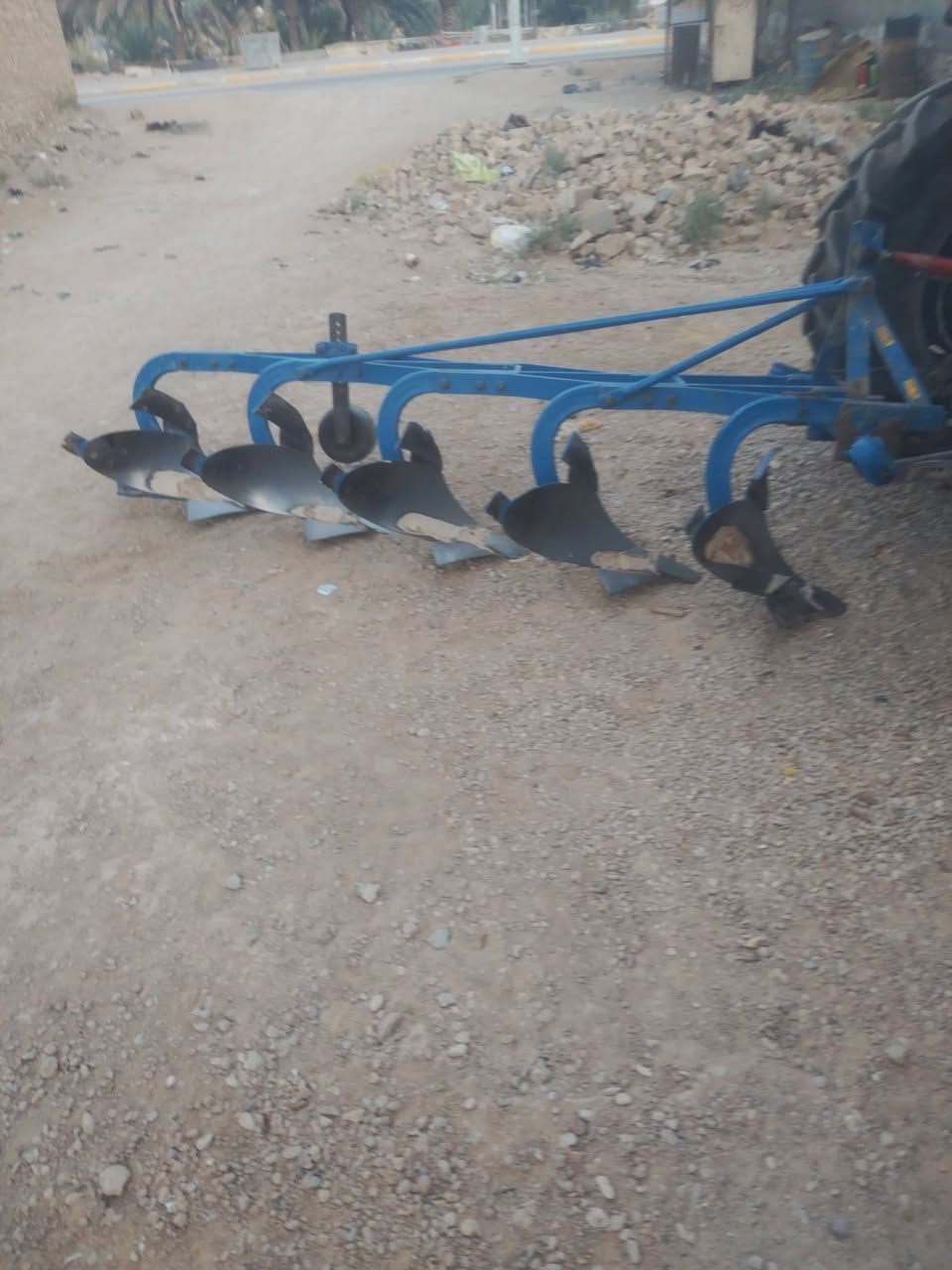 سلام عليكم فدان تركي للبيع البير خمس ريش حجم عشره السعر اتصال عل رقم 👈***********
