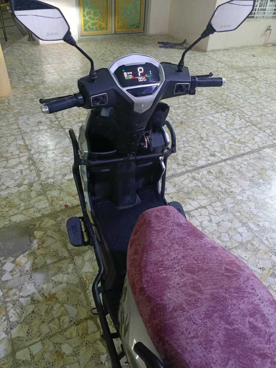 دراجه شحن • نضيفه • المضيق