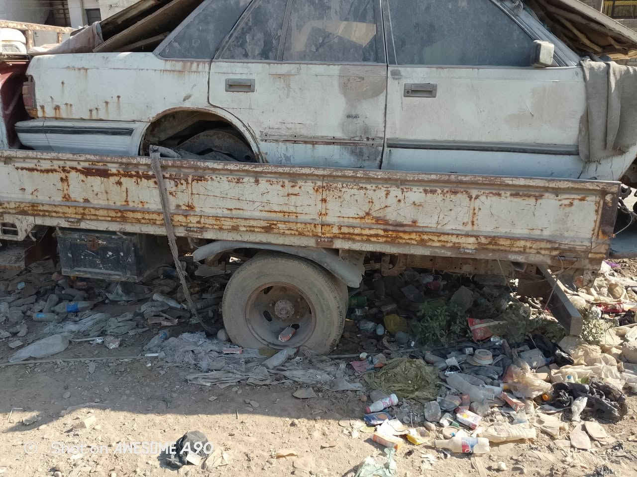 السلام عليكم عندي كنتر ميسان حمل بدون محرك باسمي بغداد رقم التواصل على الواتساب العنوان بغداد حي النصر

نص مكتوب في الصور:
- Shot on AWESOME A90