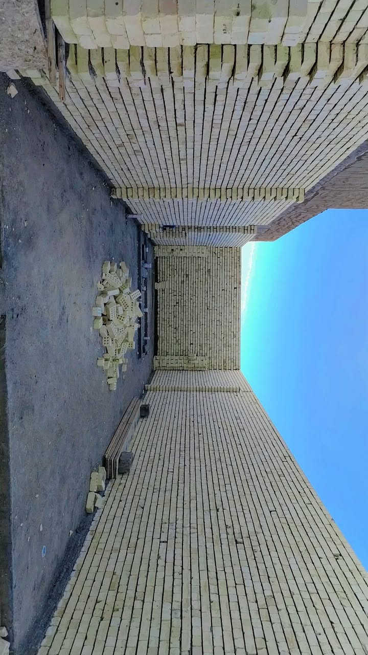 سلام عليكم خلفه بناء شغل نضيف وحلو ولتزام العمل *********** هذا شغنه كدامكم شغنا داخل هورجب
