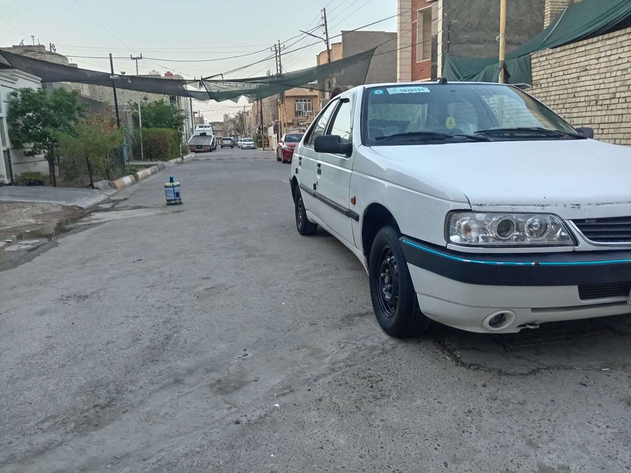 السلام عليكم شباب للبيع بيجو روا خصوصي لون أبيض رقم بغداد انكليزي موديل ٢٠٠٨ سياره جاهزه بدون حادث ولا تبديل تلكيطان صبغ شواصي بلاديه لا لحيم ولا تصليح مكينه لا تبخير ولا صرف كير اكسل تمام تبريد شغال كهربائيات كله شغاله بدون نقوصات السعر ٢٧ ورقه وبي مجال للاتصال *********** مكاني بغداد
