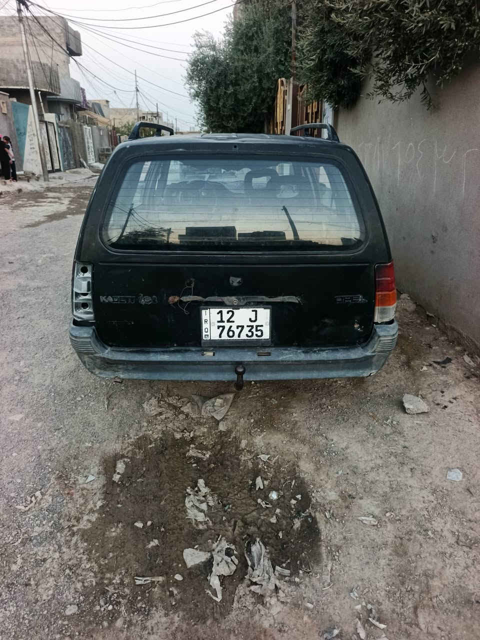 سيارة البيع السعر 14ورقه وبي مجال وبي كاربون بانزين ***********
