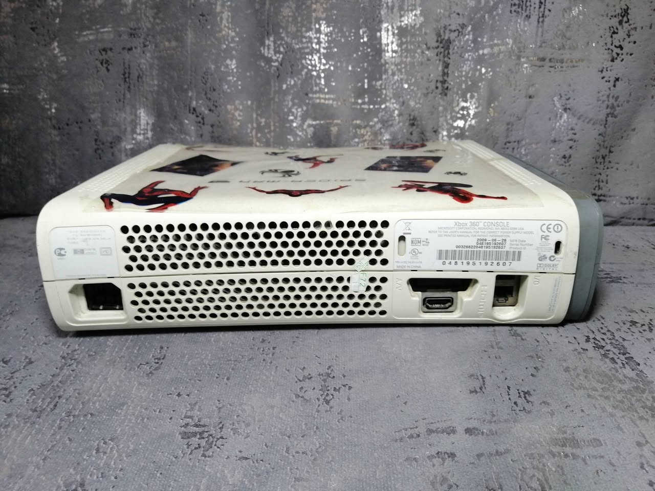 السلام عليكم بيع اكس بوكس 360 يده الاكترونيه محوله جديده يحتوي على 23لعبه وبي أقراص العدد24 السعر 130وبي مجال الاستفسار عن هذا الرقم *********** العنوان
