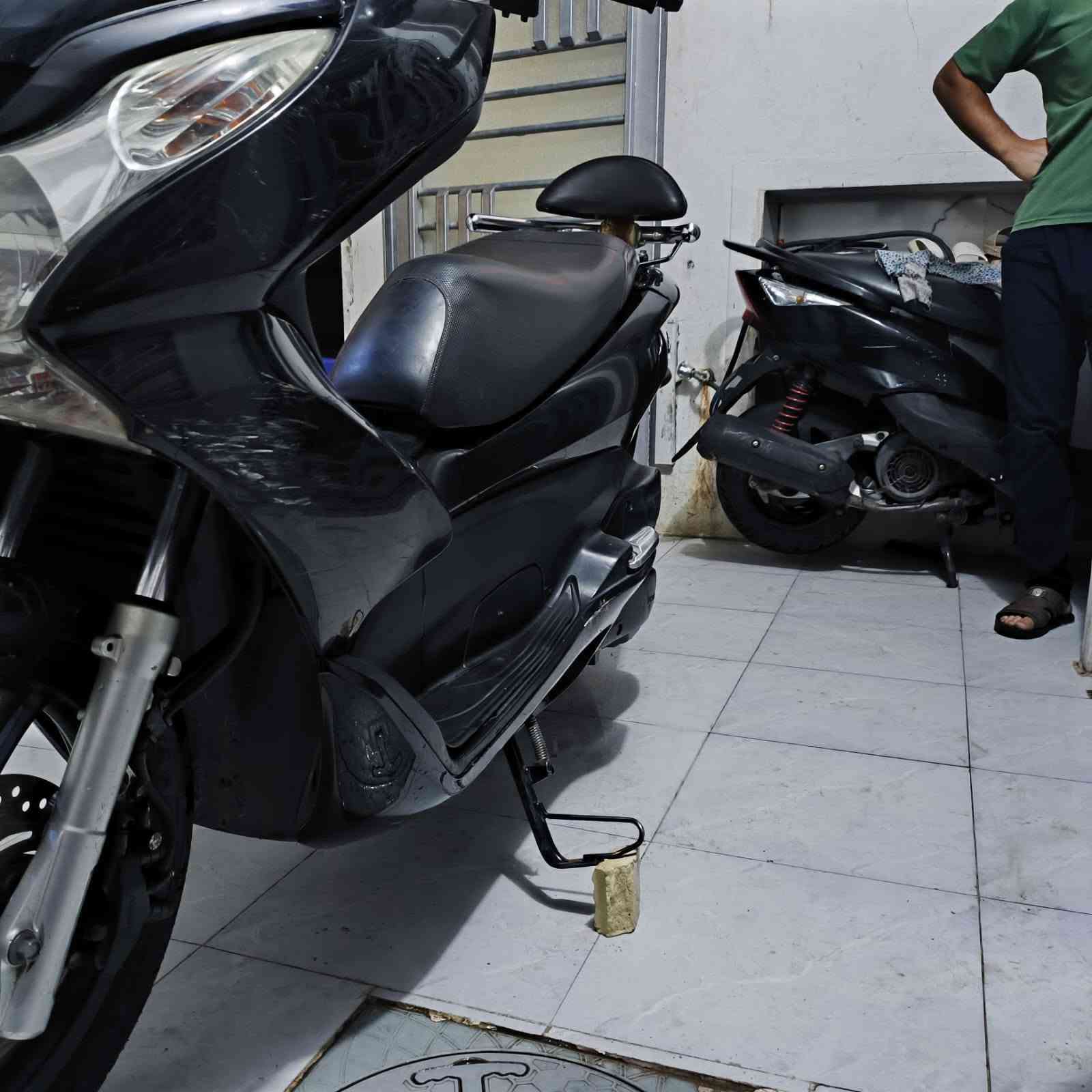 السلام عليكم دراجة للبيع PCX جيل الأول دراجة نضيف مثل ما موضح ب صور نقص جاملغ امامي واستاند خلفي فقط مكينة ناعمة مكاني شعب الثعالبة                              رقم تلفون ***********
السلام عليكم دراجة للبيع PCX جيل الأول دراجة نضيف مثل ما موضح ب صور نقص جاملغ امامي واستاند خلفي فقط مكينة ناعمة مكاني شعب الثعالبة                              رقم تلفون ***********
سعر ٩٠٠ وبيهة مجال قليل حك الجية
