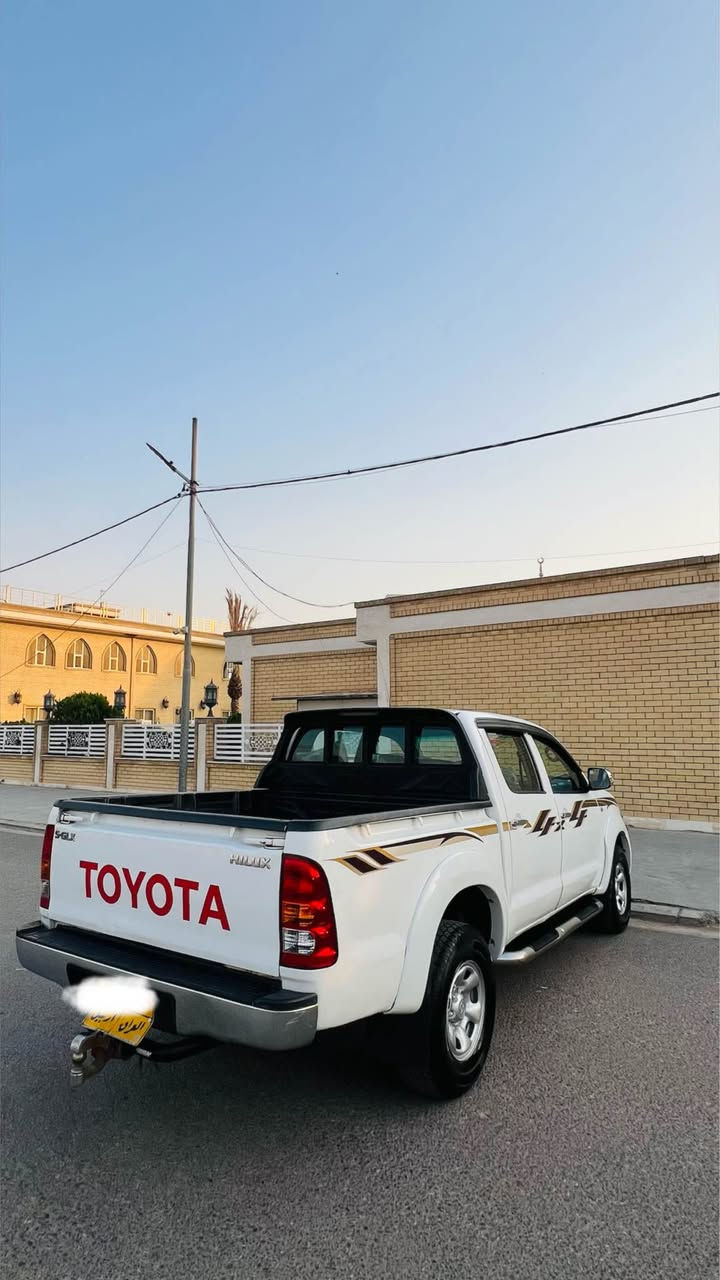 Toyota hilux 2009 4*4

مەرزیە ٢٠٠٩ دەبل ئەکسل ناو سۆر ٤ پارجەی سبوغە دوو دەرکەی لای سەکن چاملغ و بۆنیت پێشی لێدرای نیە بەینی دەرکەو چاملغی ژۆرێی هەیە زۆر نیە تاخم تایەی نوێیە توندو تۆڵە هیچ مەسروفەکی تێدا نیە مەکینەی کرایتەوە بەشەرت هیچ عەیبەکی نیە سەنەوی بەسەر چووە 
٣٩ وەرەقە غەرامەی لە سەرە دەگەرێندرێتەوە 

داوای ١٤٥ وەرەقەی لێدەکەم 

*********** أربيل, العراق
