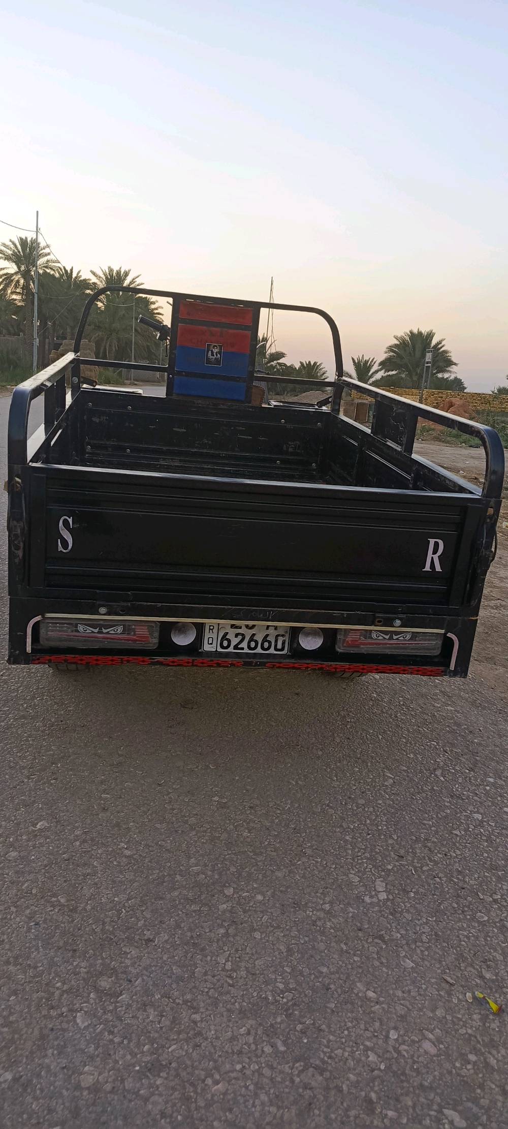 السلام عليكم ستوته للبيع رقم انجليزي الثانويه باسمي موديل 23 مقفوله شاصي بدي اكسن محرك كهرباء سليف كلها شغاله والسعر مليونين ونص