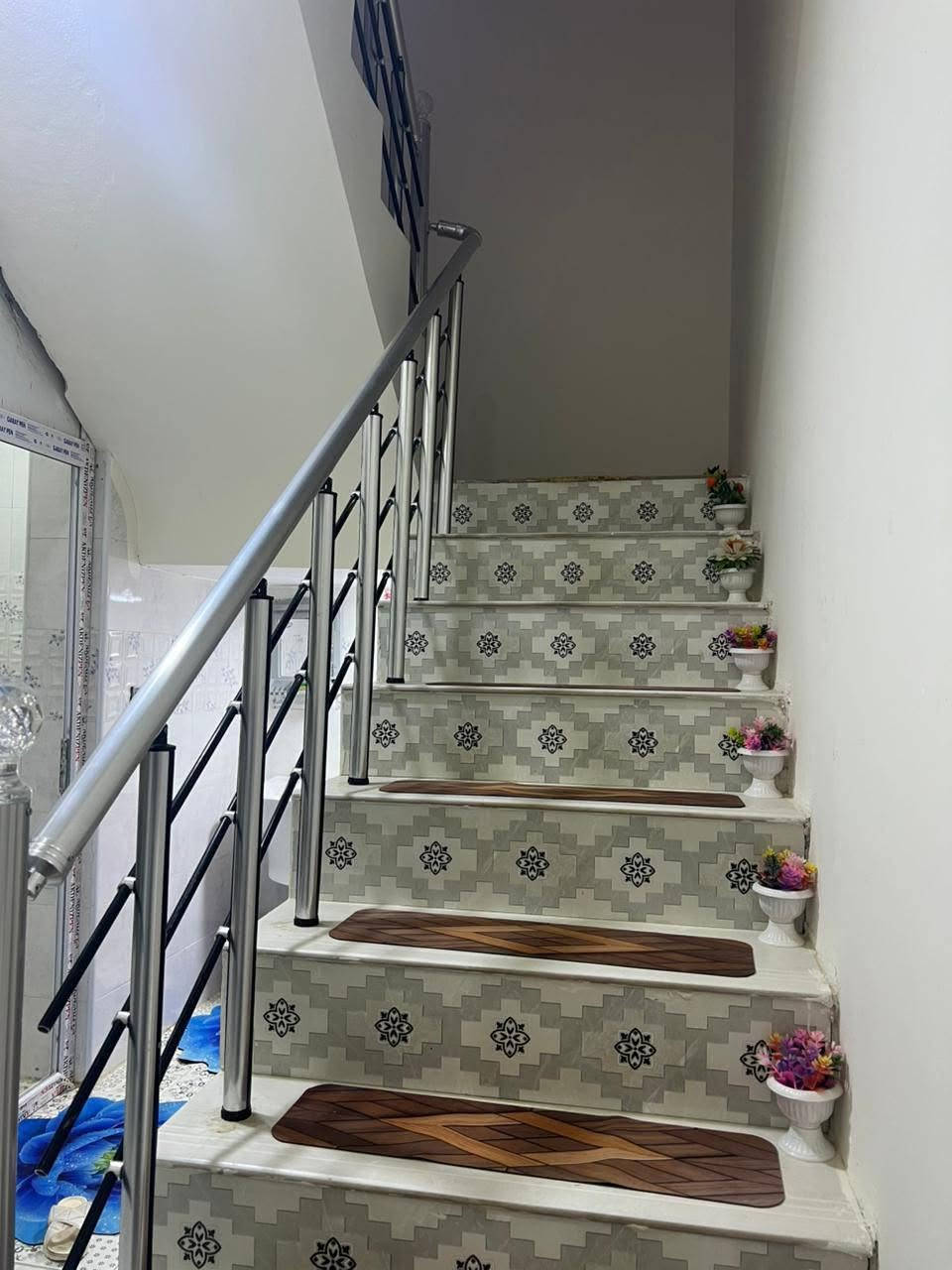 *🏠 للبيع بيت 100 - قضاء القاسم🏠*

السلام عليكم من رخصة مسؤول الكروب المحترم 
 بيت للبيع مساحته *100 متر* ا مجمع نبيل مقابل المستشفى أو طريق الجفل  طابو زراعي سند٢٥.

*مواصفات البيت طابقين :*
- *غرفتين*
- *صالة*
- *طرمة*
- *مطبخ*
- *حمامين* واحد داخلي وواحد خارجي
- *السطح شتايكر 
- *البيت جاهز للسكن* ما بيه اي نقوصات

*السعر: 65 مليون *  
قابل للتفاوض 

*للتواصل اتصال:* 
📱   ‏‪***********‬‏

_اي استفسار اتصال _
