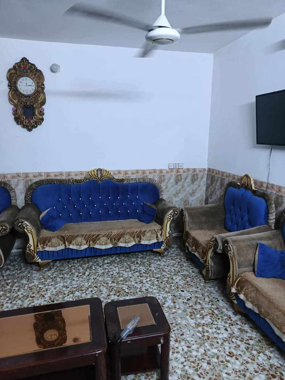 🏠 / دار للبيع مساحة٢٥٠م  طابو زراعي سند ٢٥

🧱 / البناء يحتوي على طابقين الطابق الارضي غرفتين نوم وهول وصحيات ومطبخ واستقبال وترك وصحيات خارجيه وحديقه والطابق الارضي بناء 2018
الطابق الفوك 3 غرف نوم هول وصحيات بناء 2024
الطابق الثاني كلشي كامل ماعده غرفتين وهول باقيلهن بياض وارضيه

الموقع 🌏 / خلف معمل ابو كيره 

للأستفسار مراسلة الصفحة أو الاتصال على الارقام التالية 
***********
***********
