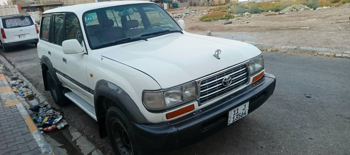 السلام عليكم سيارة الاندكروز موديل ١٩٩٧ البيع أو مراوس رقم الموبايل ***********
