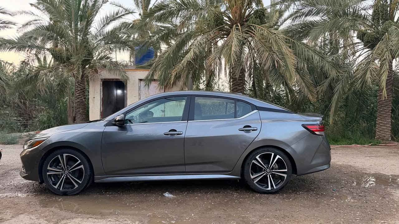 نيسان سنترا 2023 
وارد امريكي حادثها جاملغ امامي وجاملغ خلفي بالداير بيه صبغ 
مواصفات SR 
رقم اربيل الجديد 
محرك 2000 ماشيه 35 الف ميل السعر 130 وبيها مجال مكانها البصره قضاء المدينه 
***********
***********
