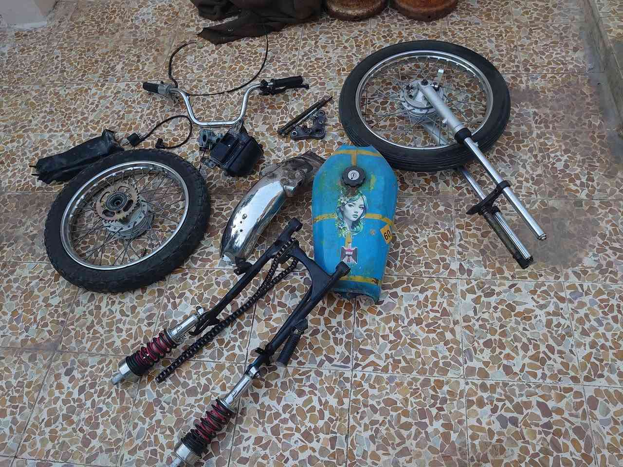 غراض ماطور شلع ب 50 وبيهم مجال للطيبين
***********
