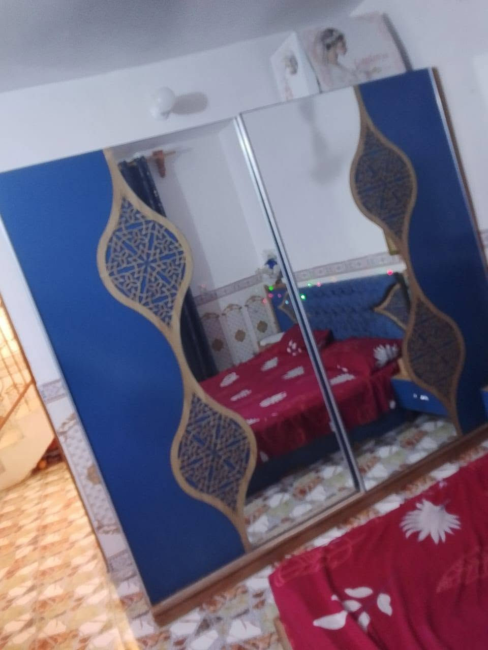 السلام عليكم للبيع غرفة تركية مستخدمة كلش قليل  السعر 600 الف أو بيهة مجال العنوان بابل السدة حي الزهراء رقم الهاتف ***********
