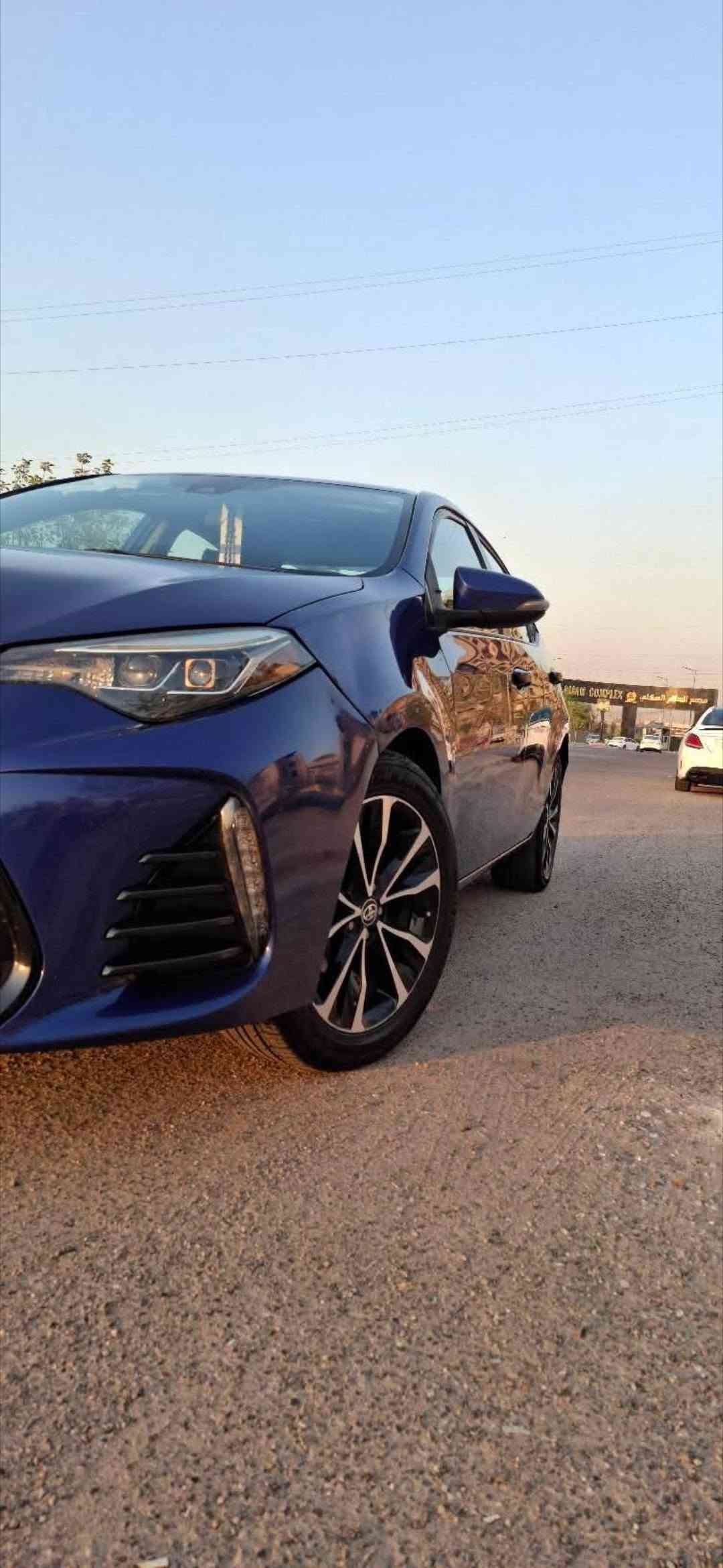 سلام عليكم كورلاه موديل 2017 فئه SE1تحكم استيران اربع جهات
2شفتات استيران
3شاشه كبيره+ كامره
4كشن جلد مخمل
5نظام سبوت
5دبل عدسه
5ويل كباب حجم 17
6 شاره مري
7داخل اسود
8 كشنات حضن
9شاشه تبريد 
سياره خير من الله مكينه جديده لا صوت وله تنقيص كير خير من الله سياره حلوه كلش صدره جديد تايرات جديده مسويله سيرفس كامله من فيت بم بلكات تنظيف نوزلات تنظيف غرفه احتراق باتري جديد سياره صارف عليه زارع عدسات لايت سياره ضرر امريكه جاملغ بنيد بس بل العراق صار بيه ملاحظات تكحيل 
منشور بيه سونر صور حادث السعر 113 بيه مجال مكان سياره بغداد ***********
ملاحظه  السياره بيها اشويه ملوحه بل قماره

نص مكتوب في الصور:
- Hindreen Car السلام عليكم ورحمة الله وبركاته 🌹