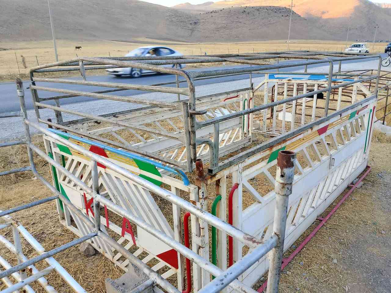 چەمچەوسەرچەمچەی 4000بۆفرۆشتن شوین حاجیاوا *********** ***********
