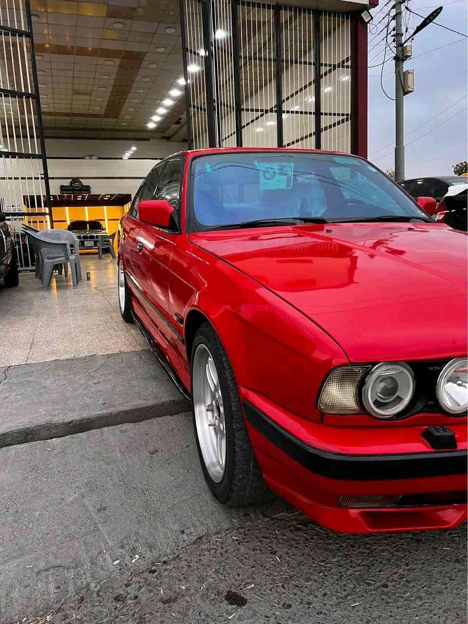 بي إم دبليو 520i • ١٩٩٠ • اربيل