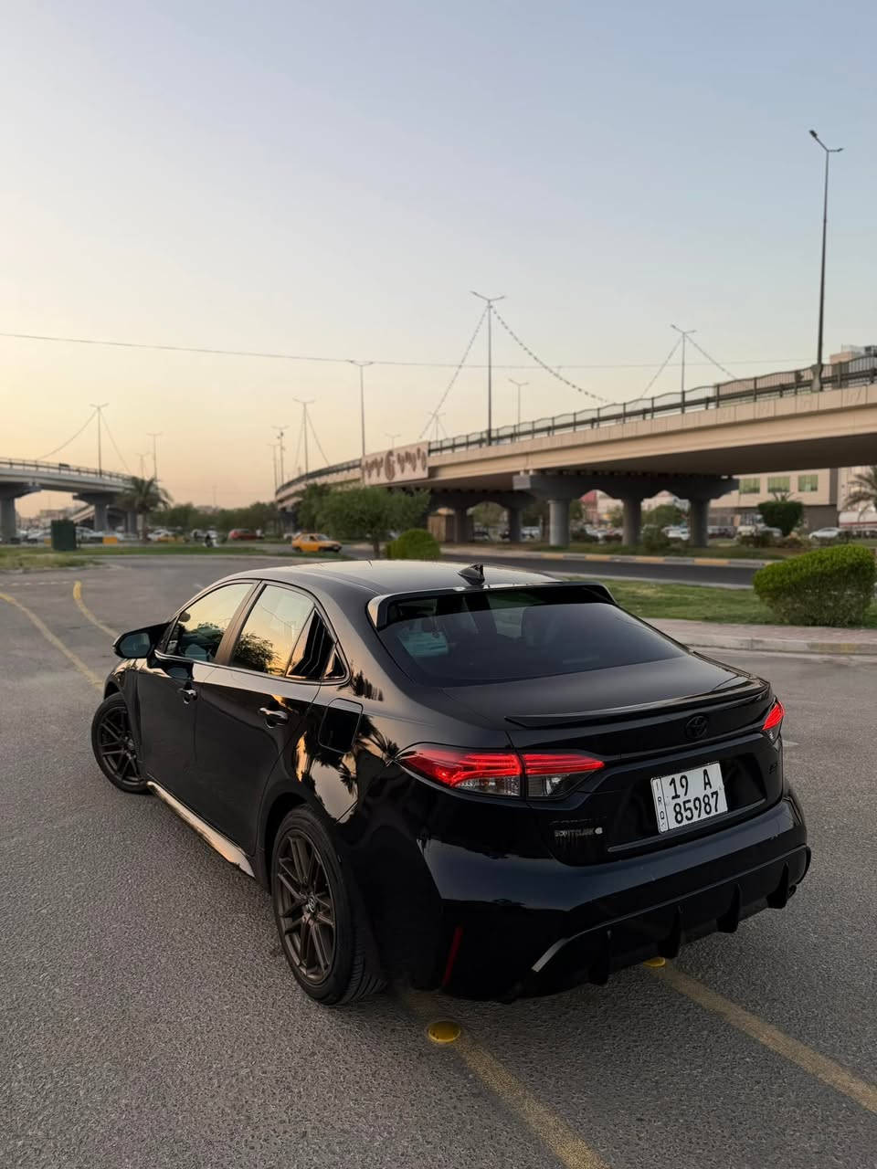 للبيع 
تيوتا كورلا se نايت ادشن بلاك توب 2024
محرك 2000cc
مرقم شهداء كامل وكالة عامة باسم المشتري 
المواصفات 
بصمة 
لد امامي 
زنون 
بكلايت خلفي لد 
سستم صوت jbl
ويل كب بلادي 
داخل احمر واسود 
شاشة كبير نظام كار بلي 
سقف كنتارة بلادي 
سايد بريك بصمة 
رادار امامي 
رادار جانبي 
اوتو هواد 
مودات قيادة 
السيارة جدا جديدة بدون اي نقص جاهزة من كلشي 
كير محرك حدادية كفالة 
حادث السيارة طرف البنيد بدون ايرباك 
ماشية 26 الف فقط 
سعر السيارة 153$ وبيهة مجال بسيط 
مكان السيارة كربلاء 
للاستفسار 
***********
