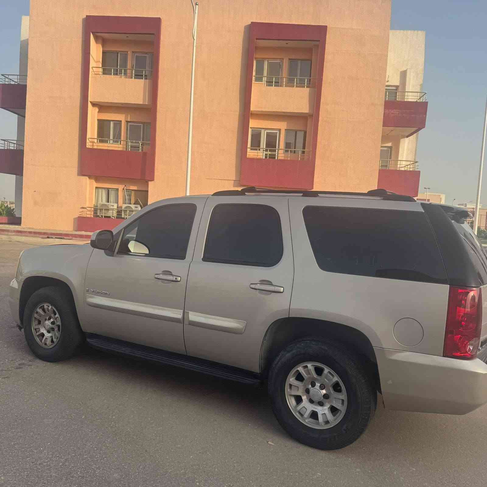 يوكن 2007
كفاله من الكص والضىربة 

خليجي جاهزة من جميع النواحي

مكينه تبريد حدادية تخم تاير جديد

مكان السيارة البصرة 

هاتف / ***********
