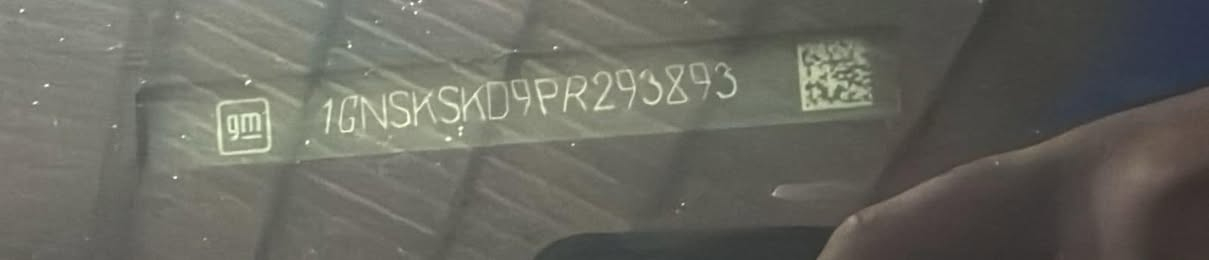 تاهو 2023 بسمي 
بريمير دواخل مشمشي 
فول مواصفات 
ماشي 40 الف ميل
جديده حييييل بدون اي نقص 
تقرير غرق بدون اي ماي داخل بيهه
شغاله
ابيض صدفي وليس عادي
السعر ٤٥٥
البصره القبله 
***********
